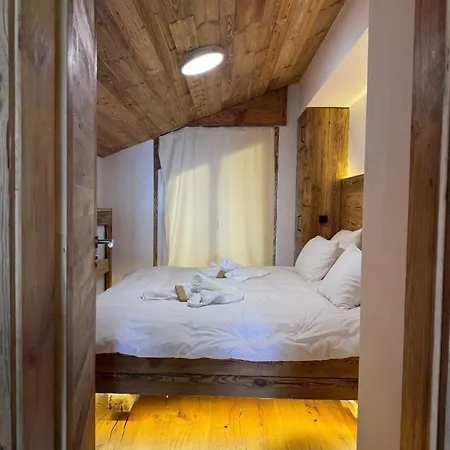 Attique De La Moubra 4 Apartment